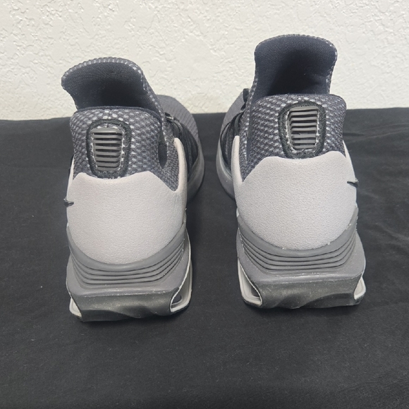 Nike Shox Gravity "Atmosphere Grey" - Picture 4 of 11